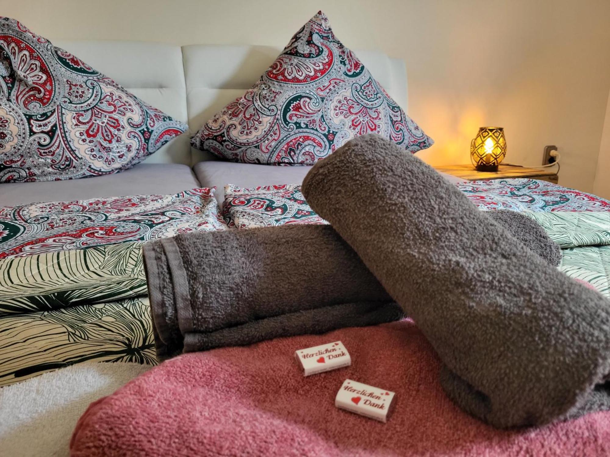 Mandelas Cozy Lounge Apartment Schmelz ภายนอก รูปภาพ